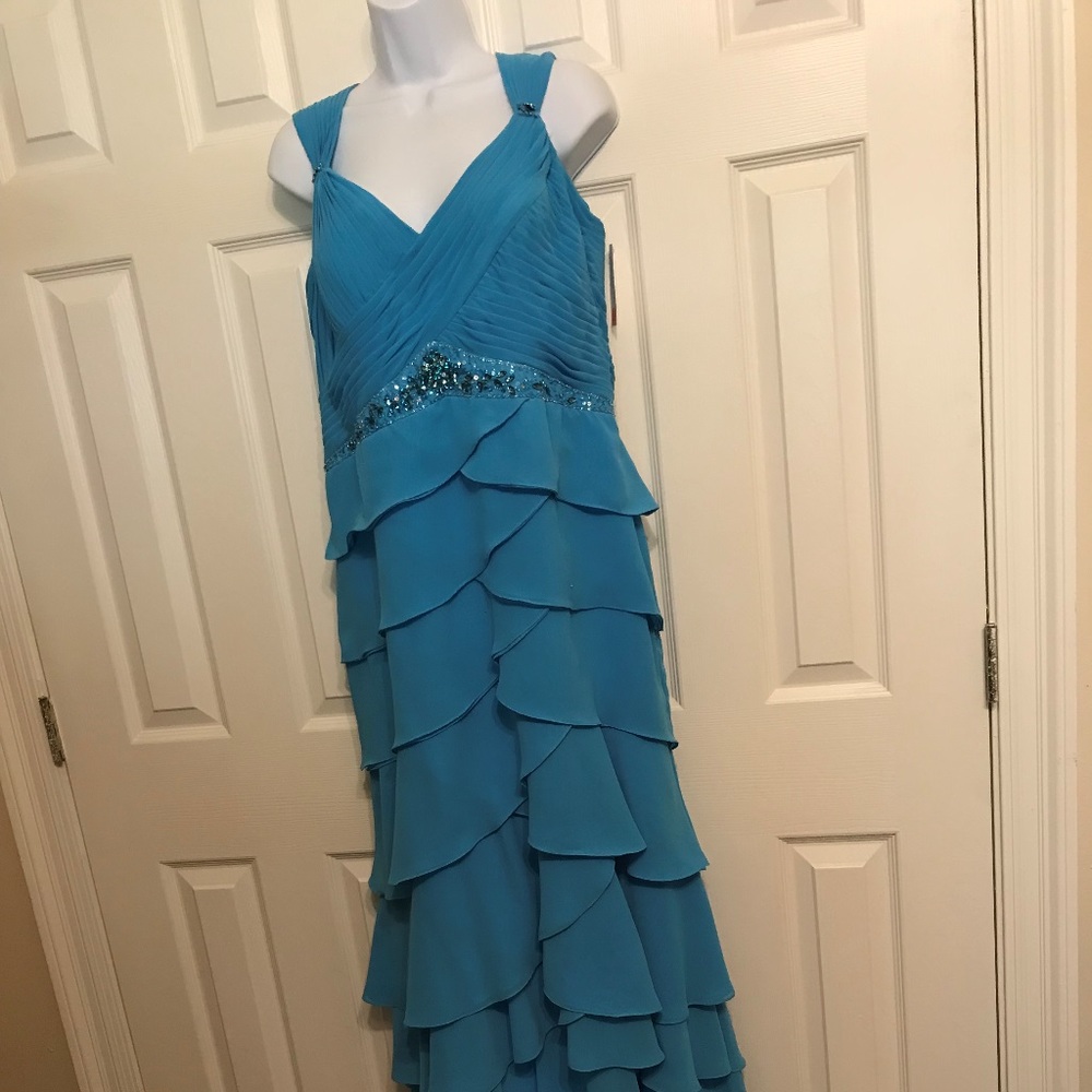 Formal Tourquoise Gown